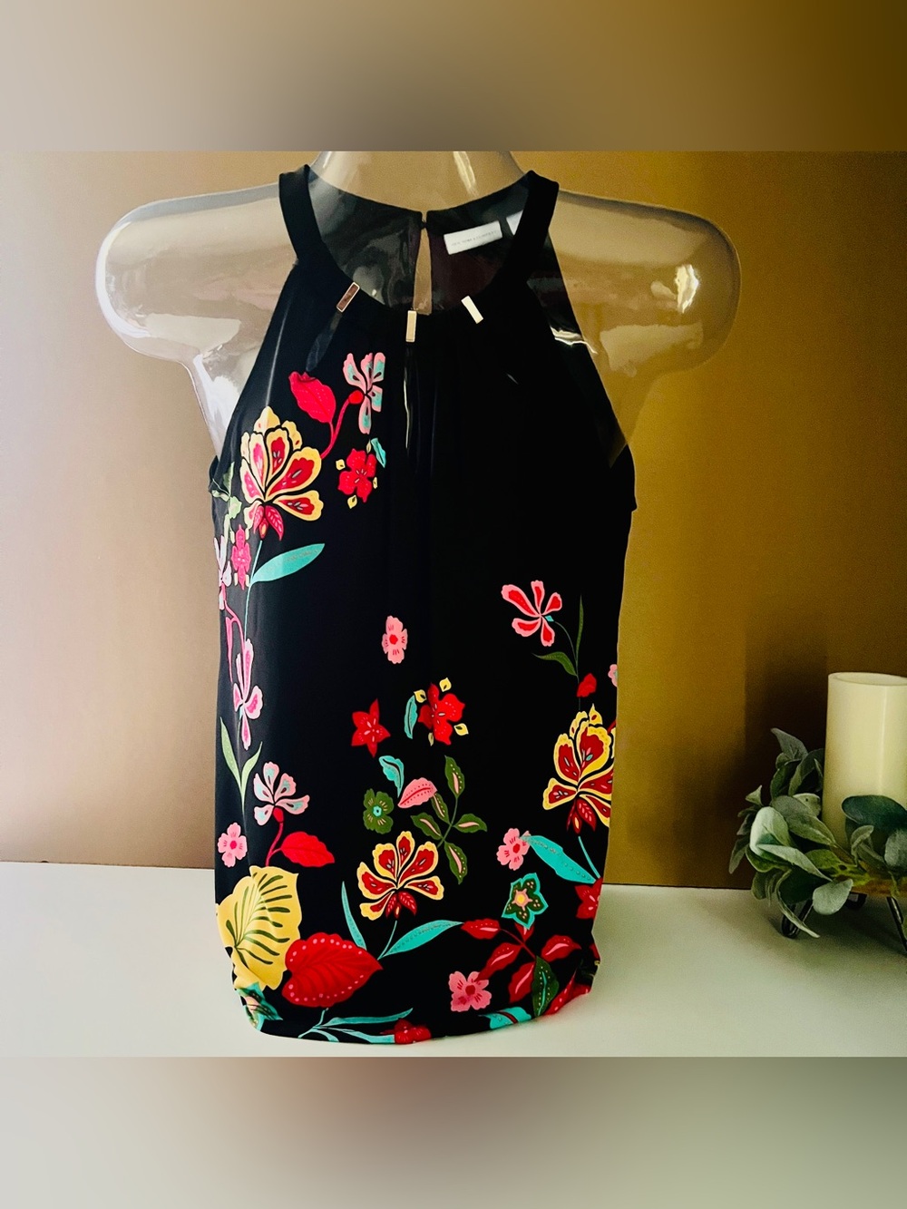 New York & Co | Like New Floral Halter Top  | Stretchy |  Women’s Size Medium